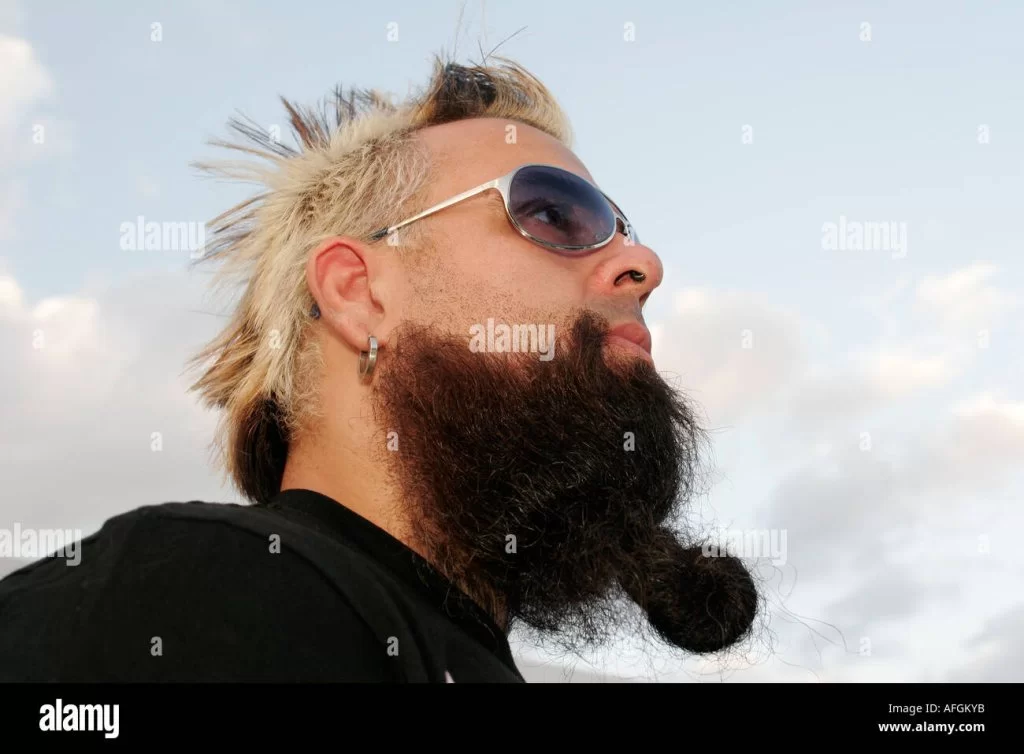 miami-beach-floridasouth-beachocean-drivefashion-weekfunkshionwhite-AFGKYB.webp