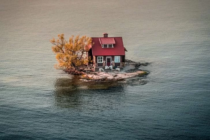 Solitary-Lifestyle.webp
