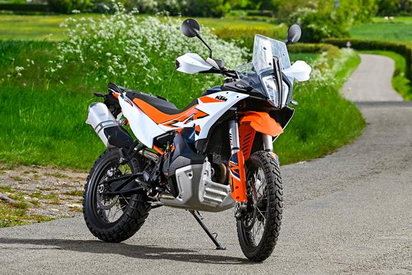 KTM 890 Adventure R review